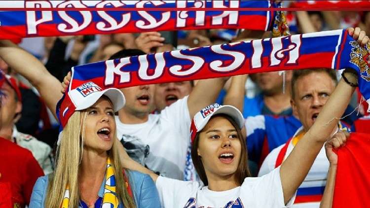 مشجعات المنتخب الروسي 