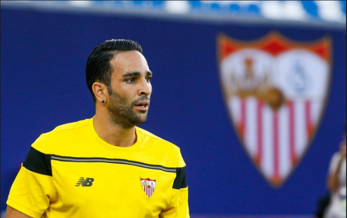 ليستر سيتي يستعد للتعاقد مع عادل رامي 